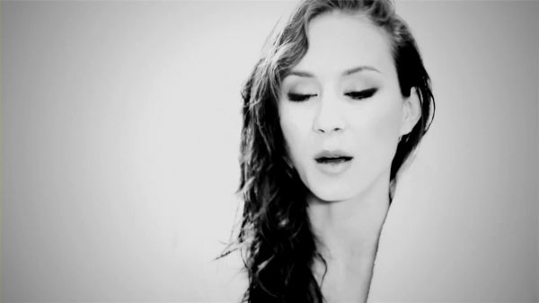GQ_with_the_Women_of_Pretty_Little_Liars__Troian_Bellisario__2888029.jpg