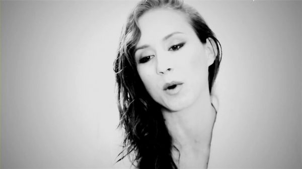 GQ_with_the_Women_of_Pretty_Little_Liars__Troian_Bellisario__2891329.jpg