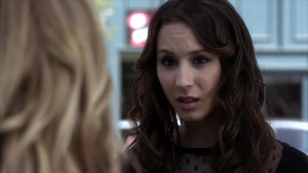 PLL_S04E01_720p_JACK_Up_DownloadSeriesHere_2044.jpg
