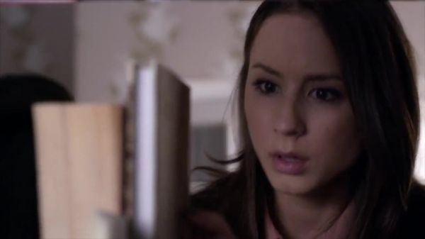 PLL_S04E02_720p_JACK_Up_DownloadSeriesHere_0658.jpg