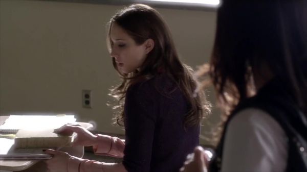 PLL_S04E02_720p_JACK_Up_DownloadSeriesHere_0742.jpg