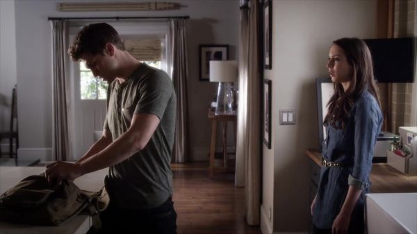 PLL_S04E02_720p_JACK_Up_DownloadSeriesHere_1728.jpg