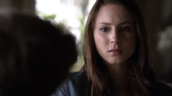 PLL_S04E02_720p_JACK_Up_DownloadSeriesHere_1881.jpg