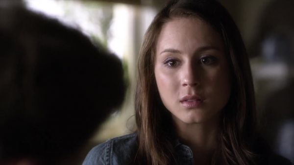 PLL_S04E02_720p_JACK_Up_DownloadSeriesHere_1889.jpg