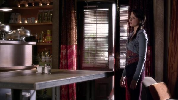 PLL_S04E03_720p_JACK_Up_DownloadSeriesHere_0304.jpg