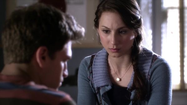 PLL_S04E03_720p_JACK_Up_DownloadSeriesHere_0538.jpg