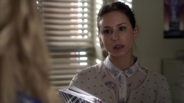 PLL_S04E05_720p_JACK_Up_DownloadSeriesHere_0401.jpg