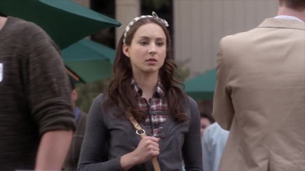 PLL_S04E05_720p_JACK_Up_DownloadSeriesHere_1307.jpg