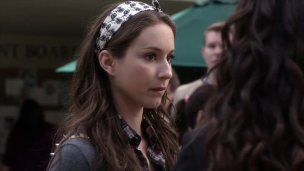 PLL_S04E05_720p_JACK_Up_DownloadSeriesHere_1346.jpg