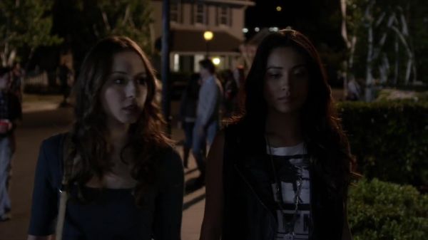 PLL_S04E05_720p_JACK_Up_DownloadSeriesHere_1696.jpg