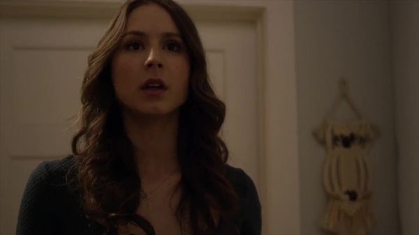 PLL_S04E05_720p_JACK_Up_DownloadSeriesHere_2112.jpg