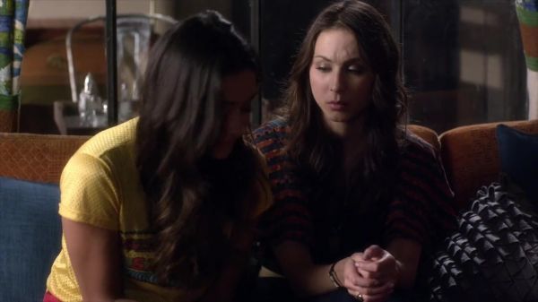 PLL_S04E06_720p_JACK_Up_DownloadSeriesHere_0509.jpg