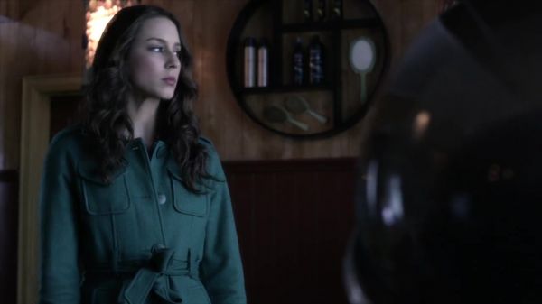 PLL_S04E06_720p_JACK_Up_DownloadSeriesHere_1879.jpg