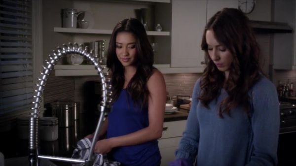 PLL_S04E07_720p_JACK_Up_DownloadSeriesHere_0100.jpg