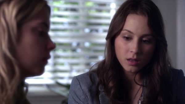 PLL_S04E07_720p_JACK_Up_DownloadSeriesHere_1146.jpg