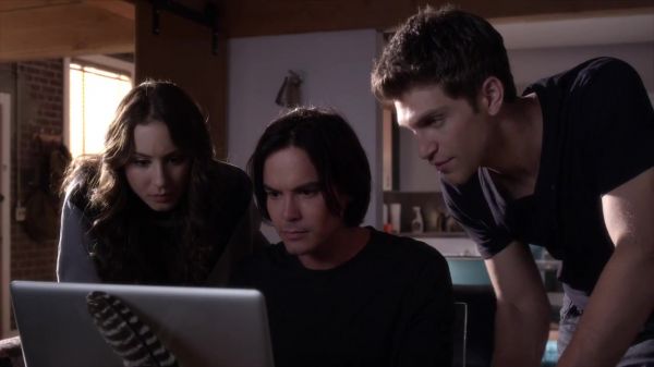 PLL_S04E07_720p_JACK_Up_DownloadSeriesHere_2040.jpg