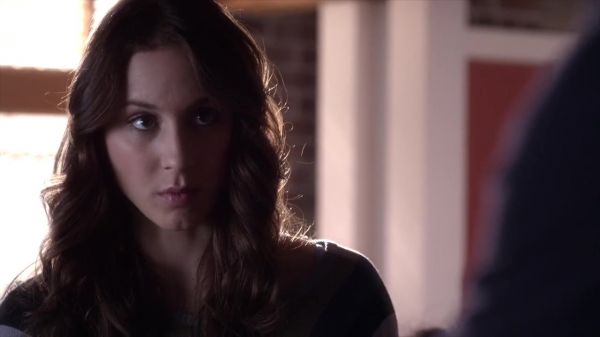 PLL_S04E07_720p_JACK_Up_DownloadSeriesHere_2075.jpg