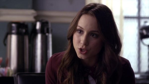 PLL_S04E08_720p_JACK_Up_DownloadSeriesHere_1190.jpg