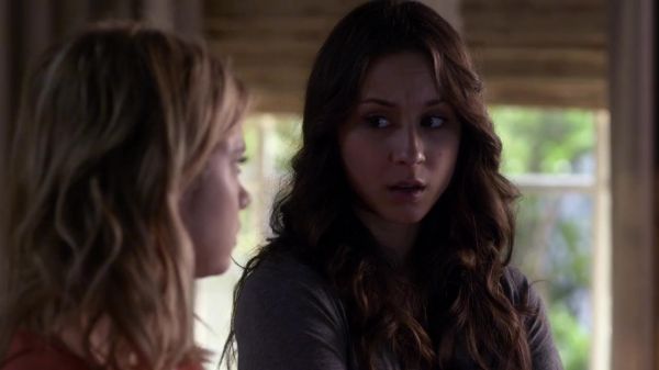 PLL_S04E09_720p_JACK_Up_DownloadSeriesHere_0229.jpg
