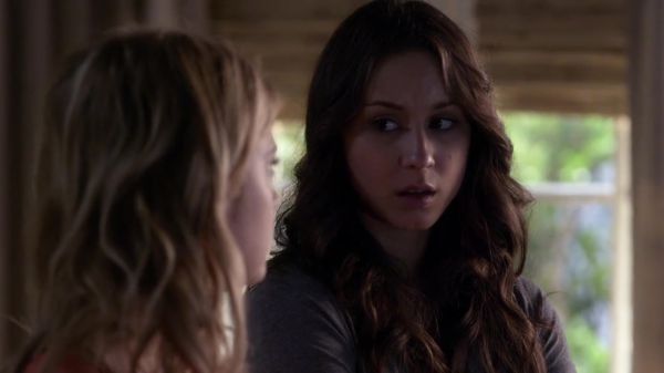PLL_S04E09_720p_JACK_Up_DownloadSeriesHere_0230.jpg