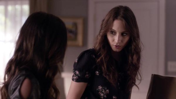 PLL_S04E09_720p_JACK_Up_DownloadSeriesHere_1045.jpg