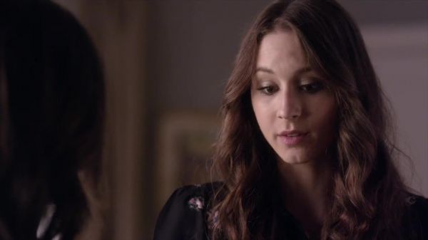 PLL_S04E09_720p_JACK_Up_DownloadSeriesHere_1078.jpg