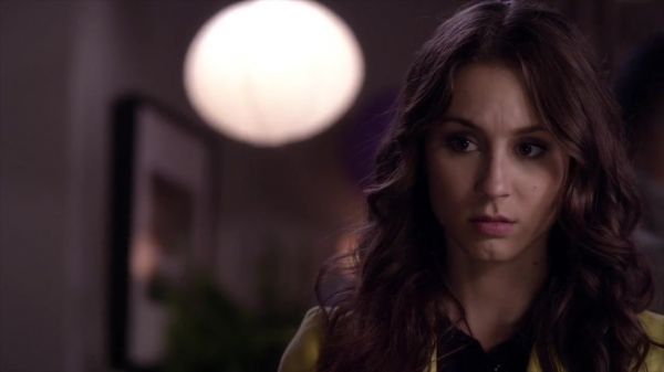 PLL_S04E09_720p_JACK_Up_DownloadSeriesHere_1386.jpg