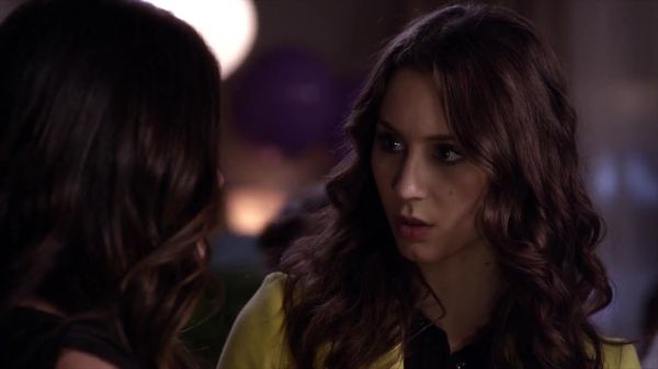 PLL_S04E09_720p_JACK_Up_DownloadSeriesHere_1432.jpg