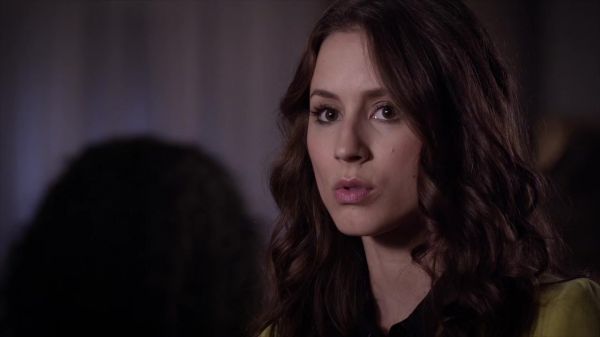 PLL_S04E09_720p_JACK_Up_DownloadSeriesHere_1441.jpg