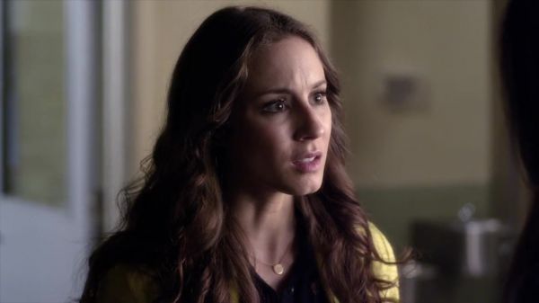 PLL_S04E09_720p_JACK_Up_DownloadSeriesHere_2380.jpg
