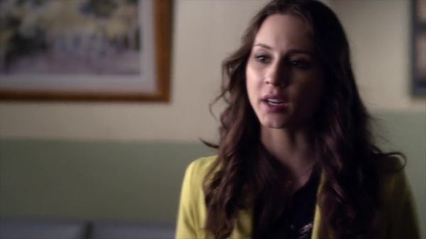 PLL_S04E09_720p_JACK_Up_DownloadSeriesHere_2396.jpg
