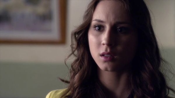 PLL_S04E09_720p_JACK_Up_DownloadSeriesHere_2409.jpg