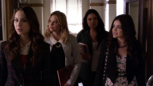 PLL_S04E10_720p_JACK_Up_DownloadSeriesHere_0066.jpg