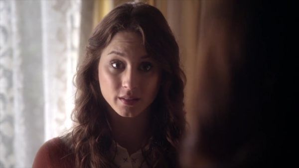 PLL_S04E10_720p_JACK_Up_DownloadSeriesHere_0521.jpg