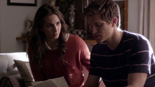 PLL_S04E10_720p_JACK_Up_DownloadSeriesHere_0863.jpg