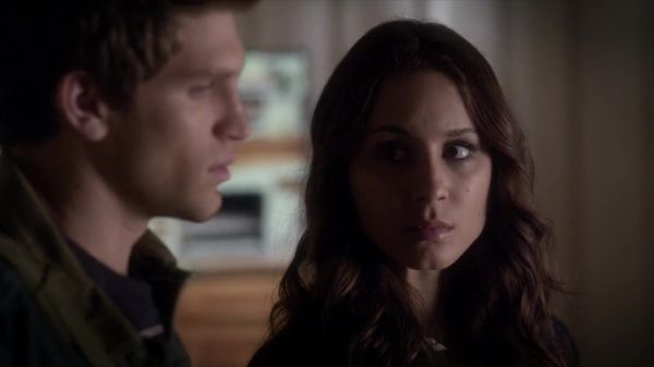 PLL_S04E10_720p_JACK_Up_DownloadSeriesHere_1722.jpg