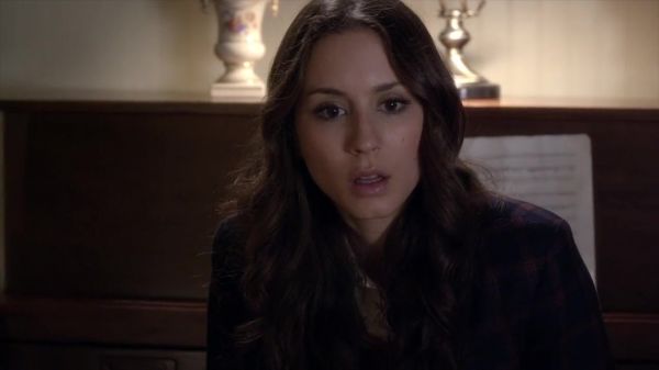 PLL_S04E10_720p_JACK_Up_DownloadSeriesHere_1944.jpg