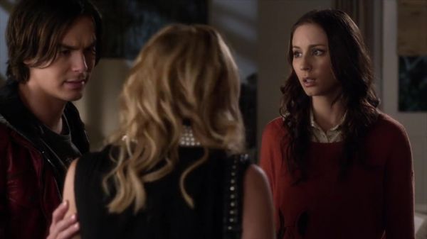 PLL_S04E10_720p_JACK_Up_DownloadSeriesHere_2437.jpg