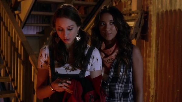 PLL_S04E11_720p_JACK_Up_DownloadSeriesHere_2395.jpg