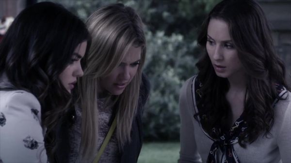 PLL_S04E12_720p_JACK_Up_DownloadSeriesHere_1708.jpg