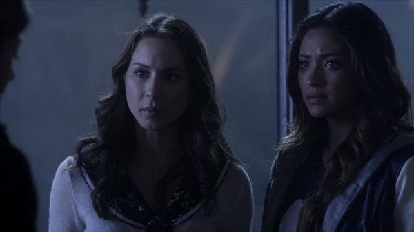 PLL_S04E12_720p_JACK_Up_DownloadSeriesHere_2238.jpg