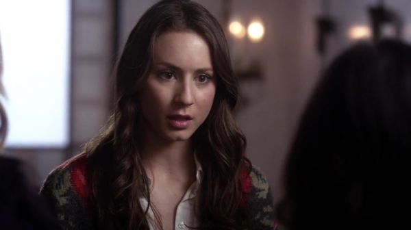 PLL_S04E14_720p_JACK_Up_DownloadSeriesHere_0178.jpg