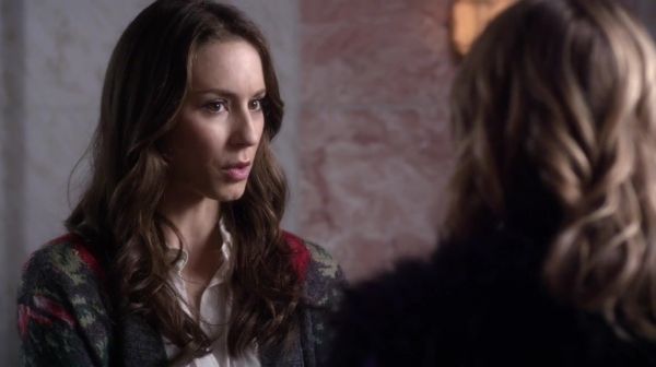 PLL_S04E14_720p_JACK_Up_DownloadSeriesHere_0228.jpg