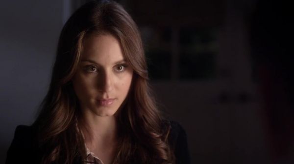 PLL_S04E14_720p_JACK_Up_DownloadSeriesHere_0829.jpg