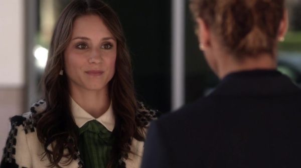 PLL_S04E14_720p_JACK_Up_DownloadSeriesHere_1352.jpg