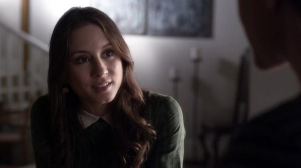 PLL_S04E14_720p_JACK_Up_DownloadSeriesHere_1656.jpg