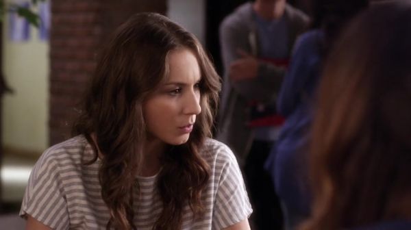 PLL_S04E15_720p_JACK_Up_DownloadSeriesHere_0655.jpg