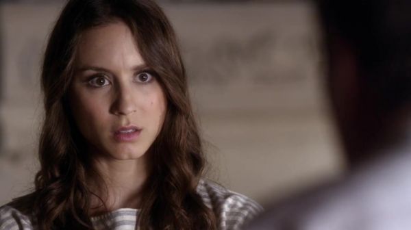 PLL_S04E15_720p_JACK_Up_DownloadSeriesHere_1198.jpg