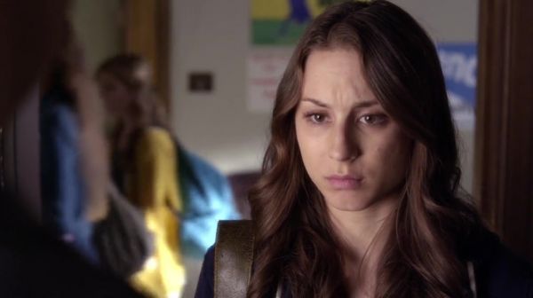 PLL_S04E17_720p_JACK_Up_DownloadSeriesHere_0753.jpg