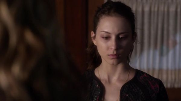 PLL_S04E17_720p_JACK_Up_DownloadSeriesHere_2475.jpg